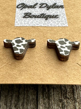Load image into Gallery viewer, Western Wooden Studs
